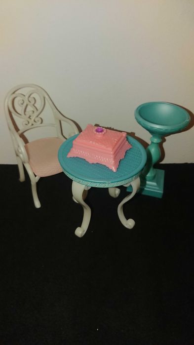 Zestaw mebelki ogrodowe dla lalki Barbie Mattel 2002