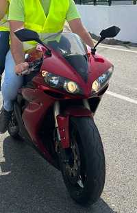 Mota Yamaha R1 1000