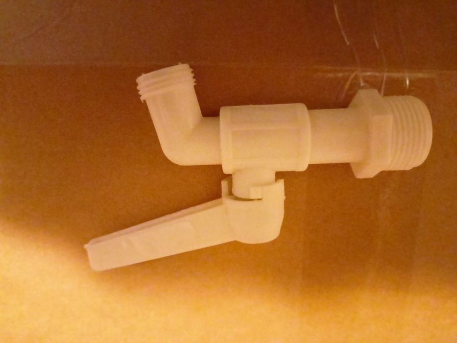 Kranik do wody lub piwa