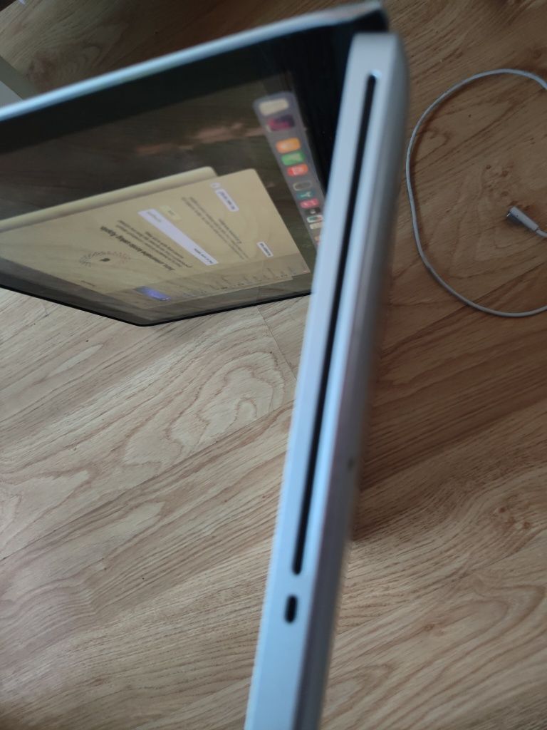 MacBook Pro A1278 Sequoia 15.5 I5 16GB RAM 128GB SSD