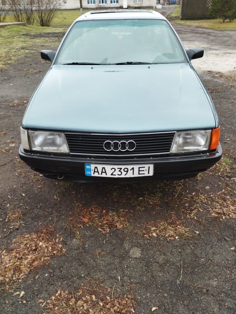 Audi 100 с3 avant