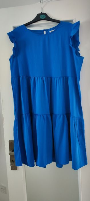 Vestido pelo joelho