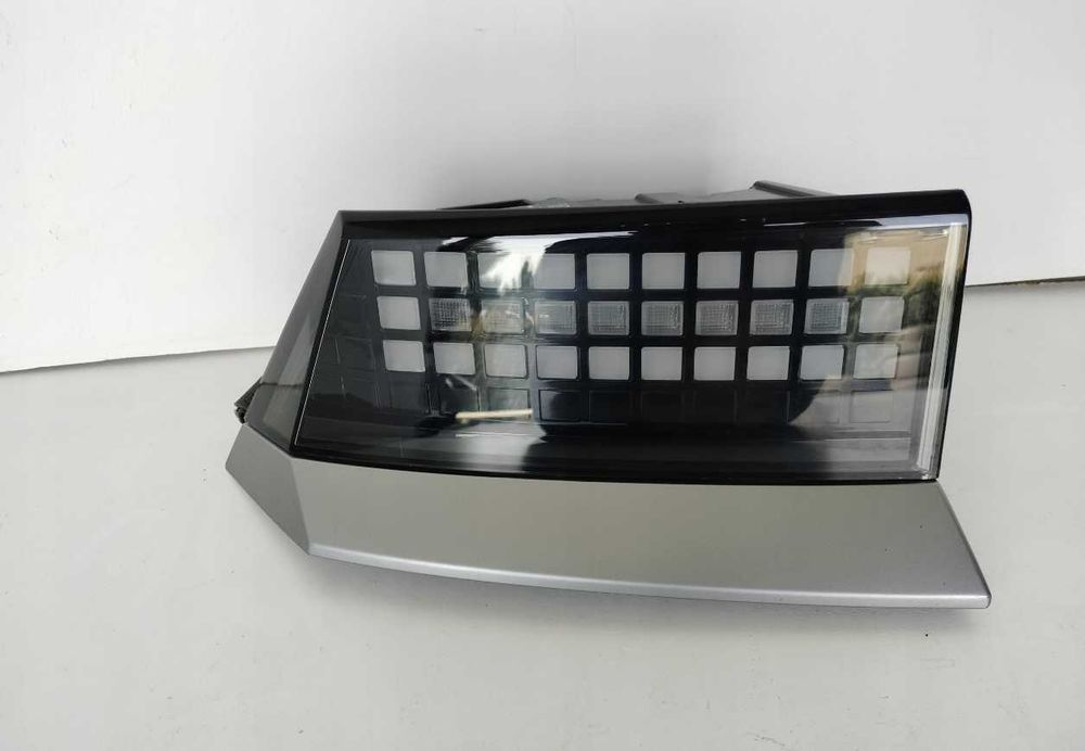 Задні  стопи на Hyundai Ioniq 5