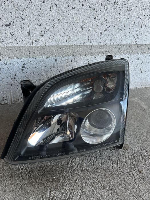 Lampa reflektor przod opel vectra c przedlift czarna depo