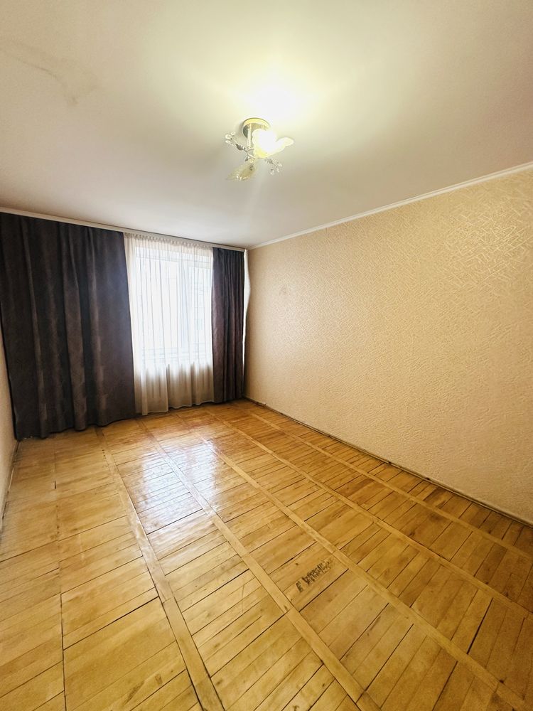 Продаж 3-х кімнатної квартири на Ювілейному