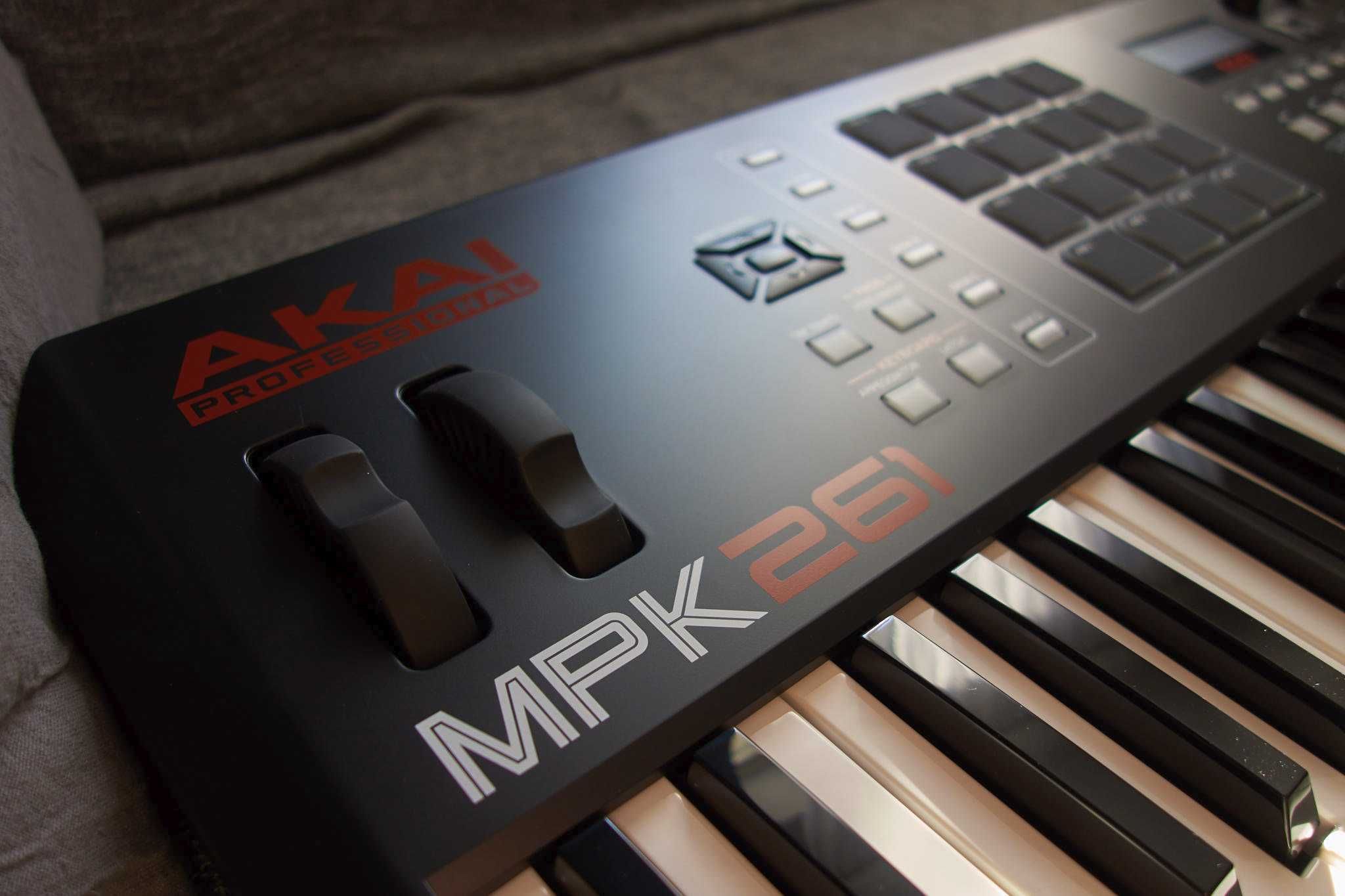 Klawiatura sterująca AKAI Professional MPK 261 NOWA! komplet