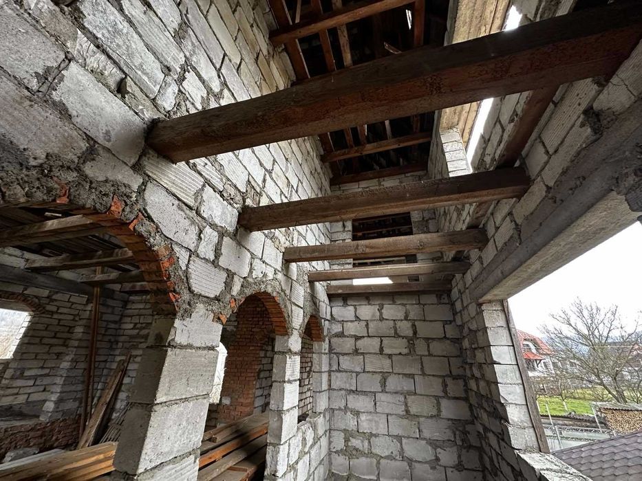 Продається будинок в с. Середнє Водяне