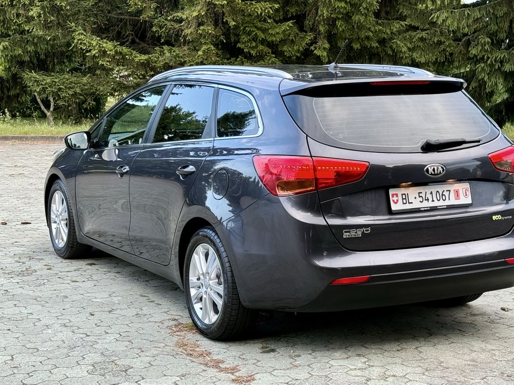 Kia Ceed trend 1.6mpi 2013