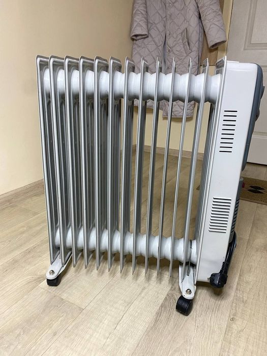 Обігрівач масляний новий
