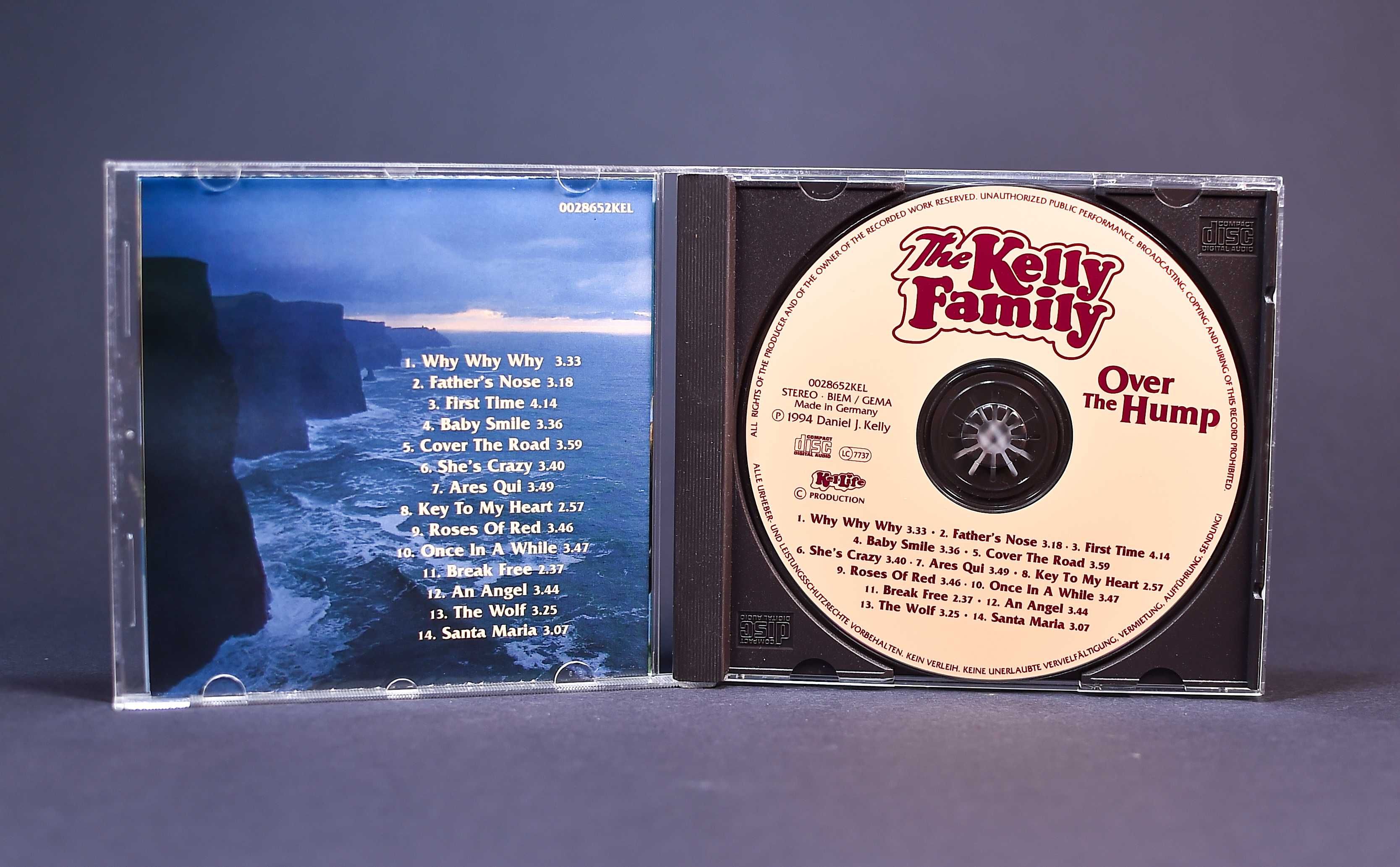 Audio CD # The Kelly Family Over The Hump