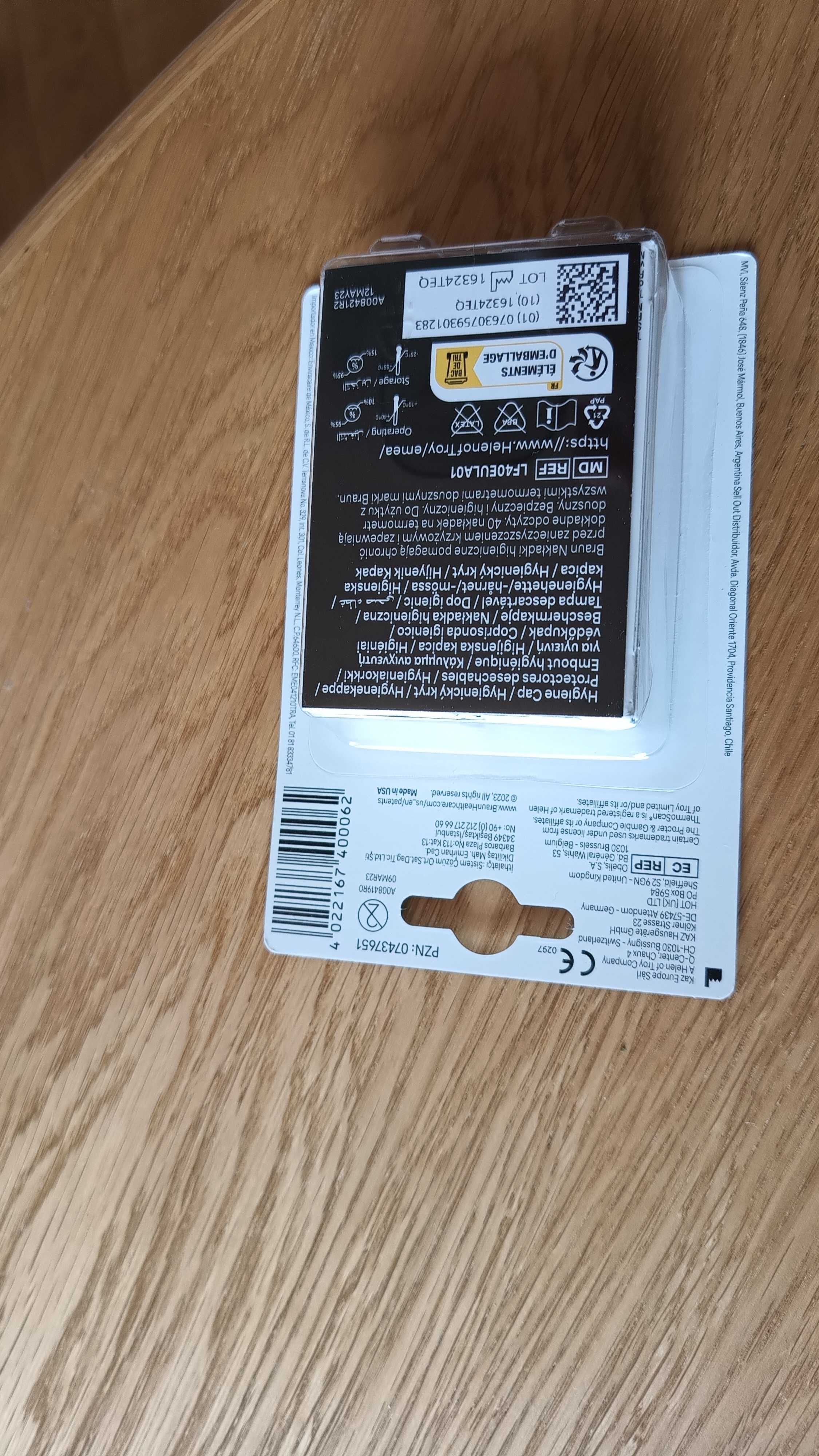 Termometr Braun ThermoScan 7+ z dodatkowymi kapturkami
