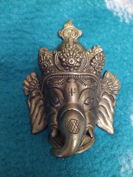 Маски: Індія, В'єтнам, Африка.