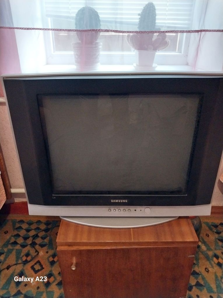 Продам  телевизор Самсунг