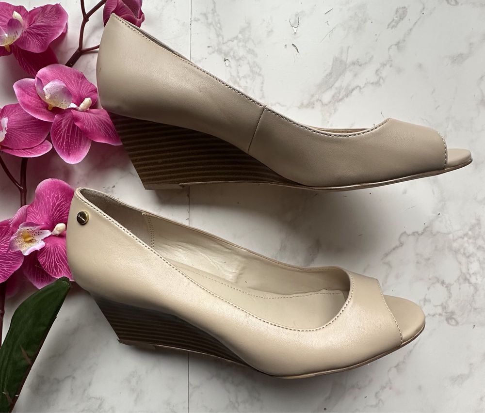 Buty na platformie Calvin Klein rozmiar 40