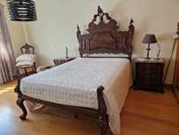 Cama de casal vintage em castanheiro português