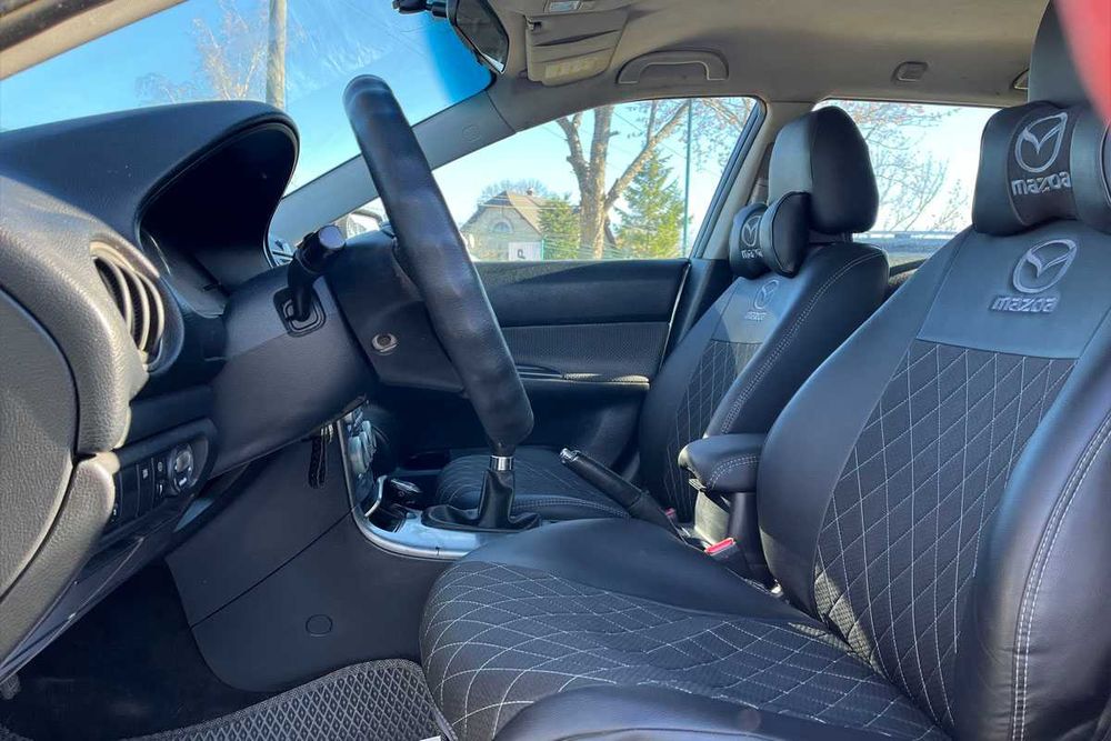 Mazda 6 2004 року