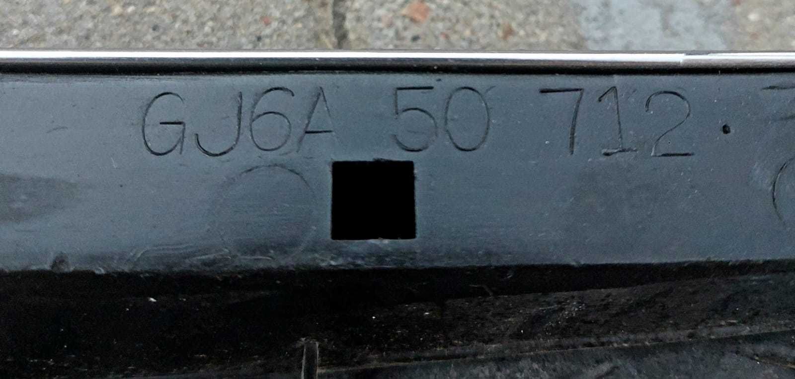 Grill Atrapa Mazda 6 1  (02-08r.) Oryginalny