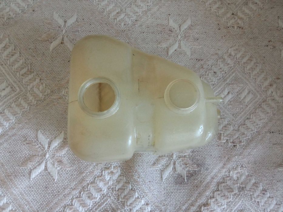 Продам бачок розширювальний Таврія, 1102, 1103, 1105 (2 горловини) АРК