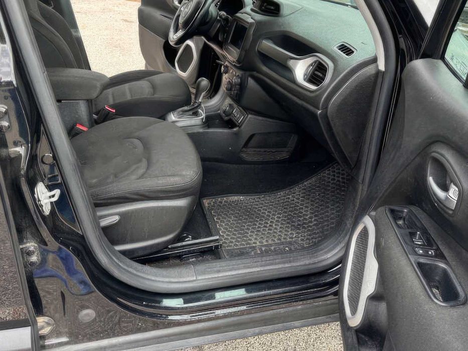 Jeep Renegade Latitude      2020