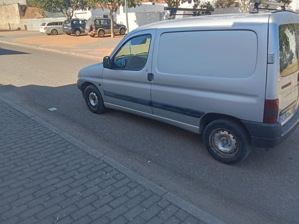 Vendo  Peugeot partner