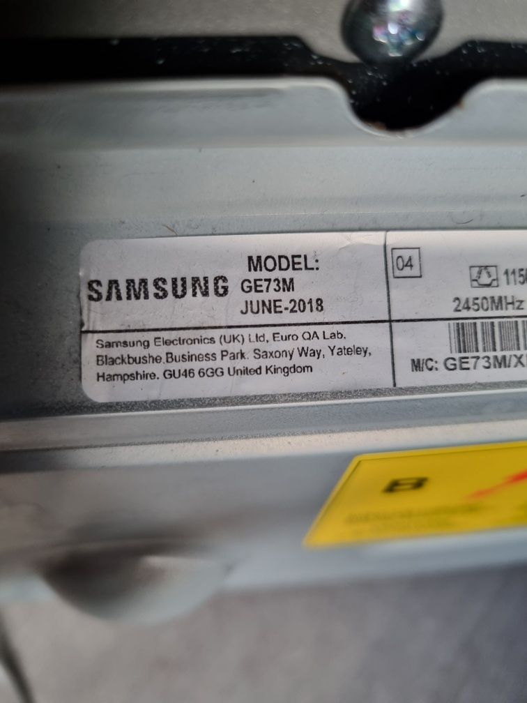 Kuchenka mikrofalowa Samsung GE 73M