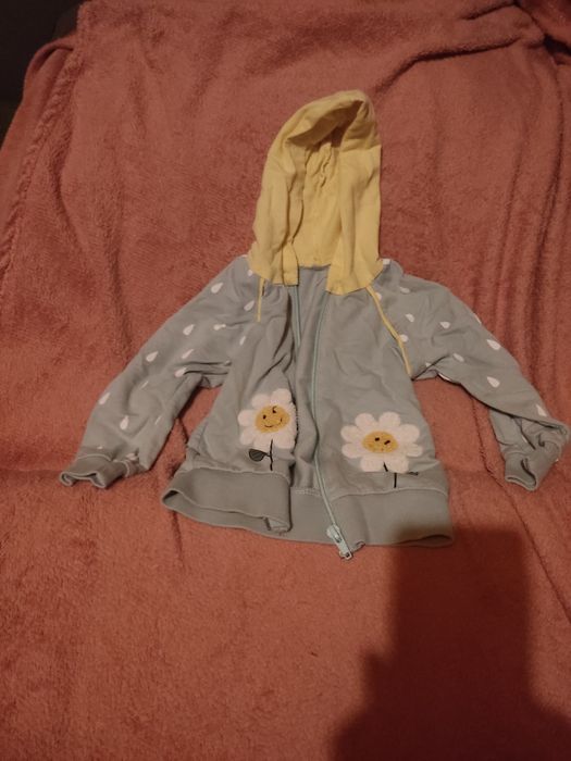 Sprzedam bluzę dla dziewczynki Ewelina B