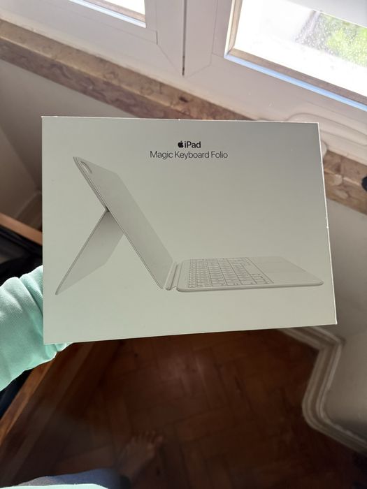 Apple Magic Keyboard Folio (para iPad 10 geração)