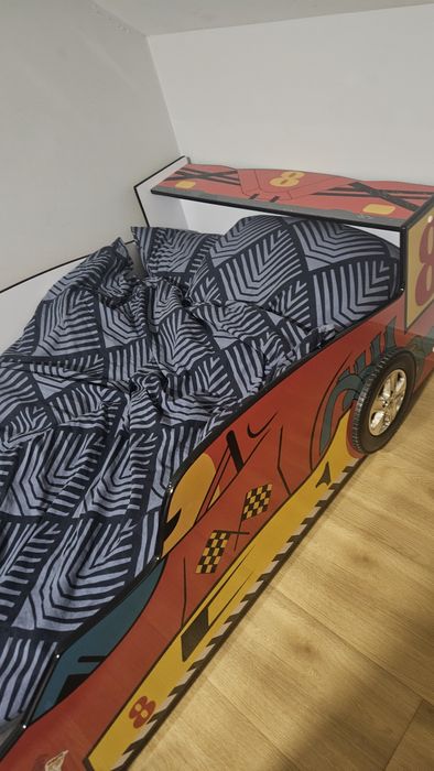 Łóżko auto z materacem dla dziecka