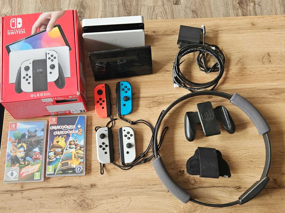 Konsola NINTENDO SWITCH OLED + gry + akcesoria + super stan