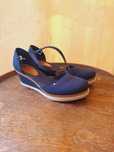 Buty Tommy Hilfiger Espadryle na koturnie Model Wedges Iconic