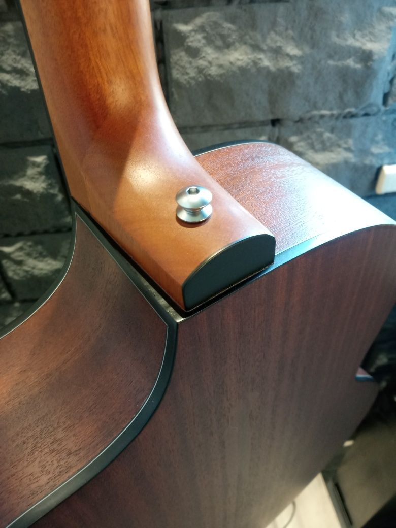 Gitara elektro akustyczna