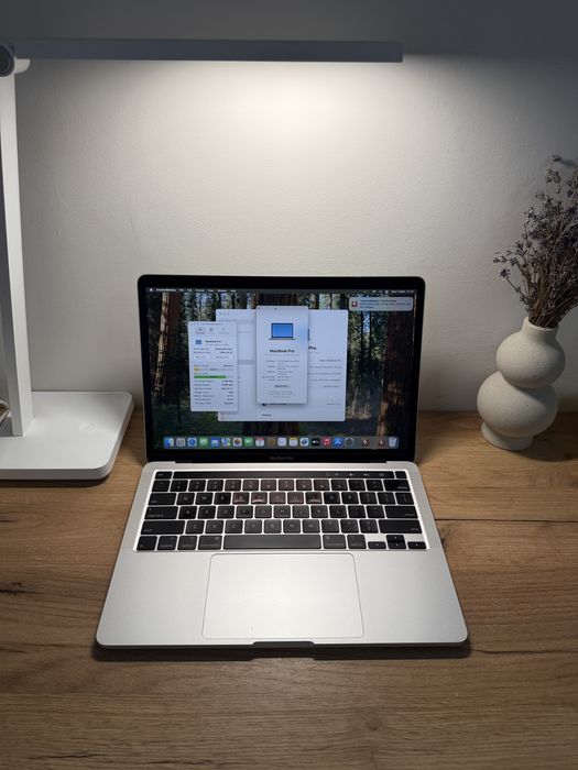 MacBook Pro 13 2020 Intel i5 16GB RAM 512GB SSD Silver
