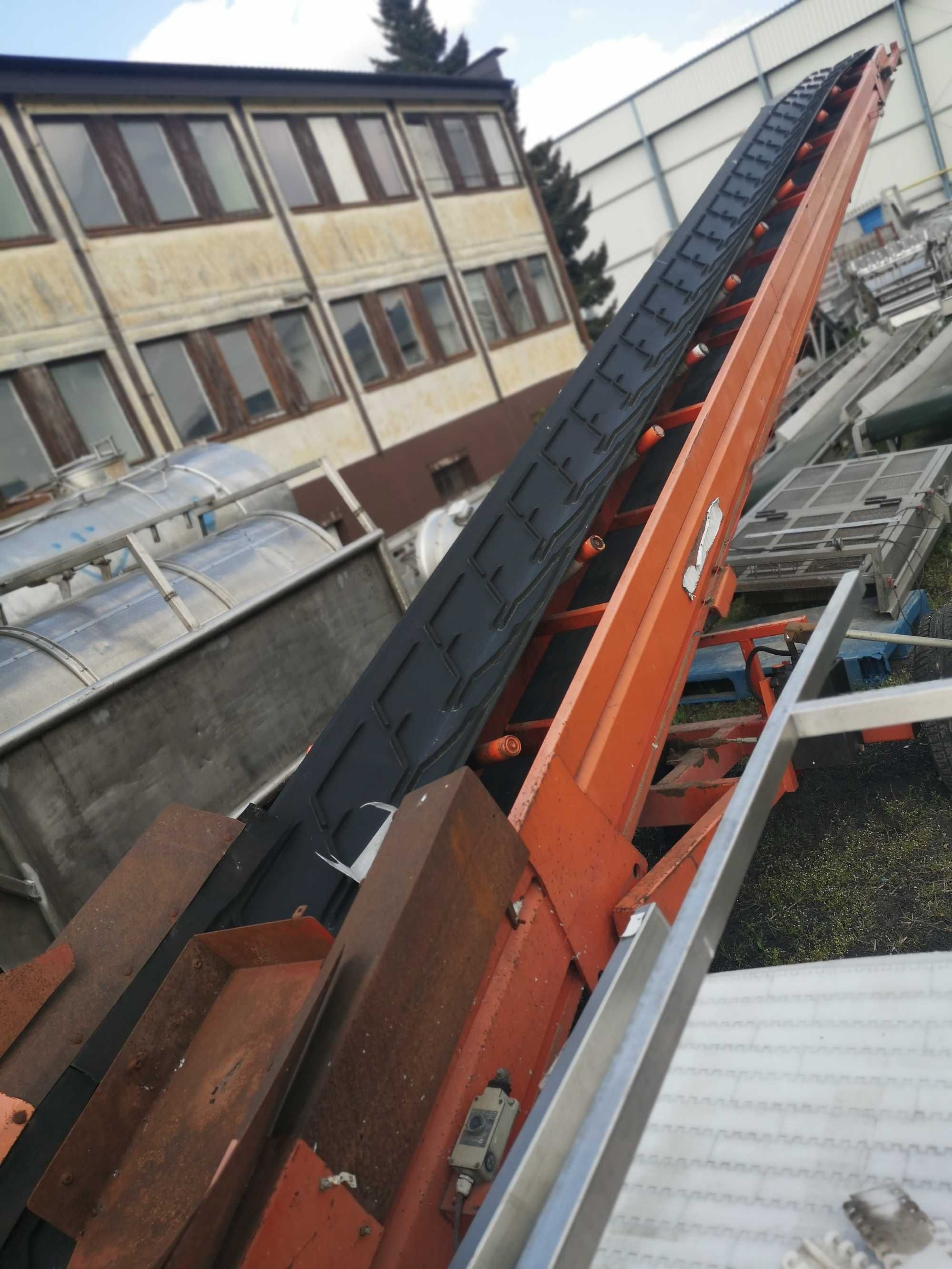 urządzenia przemysłowe bunkry -kosze  rozładunkowe/przyjęciowe itp.