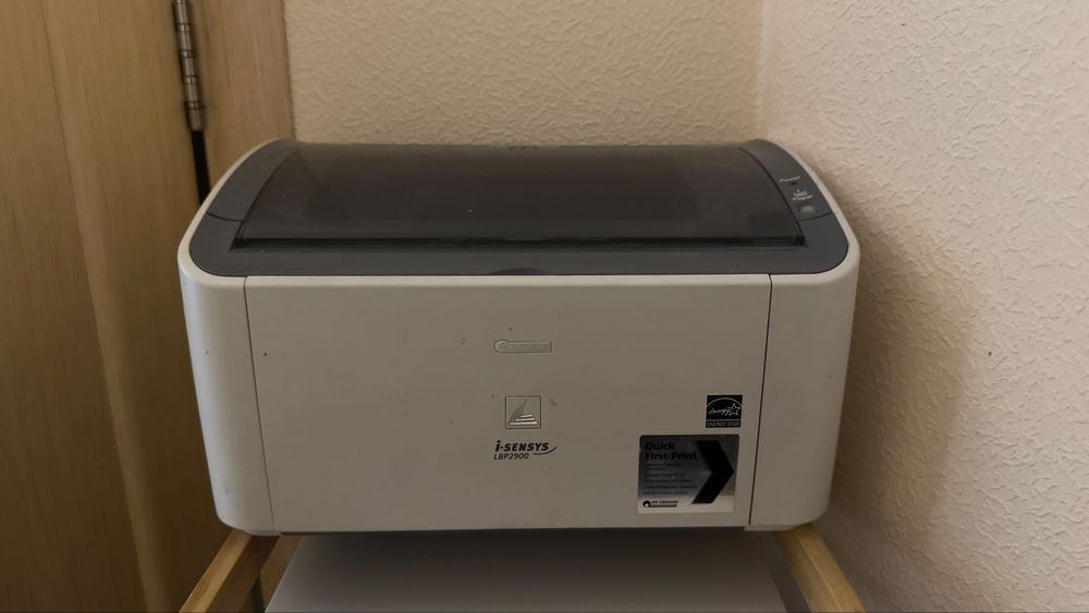 Принтер Canon 2900 в дуже гарному стані