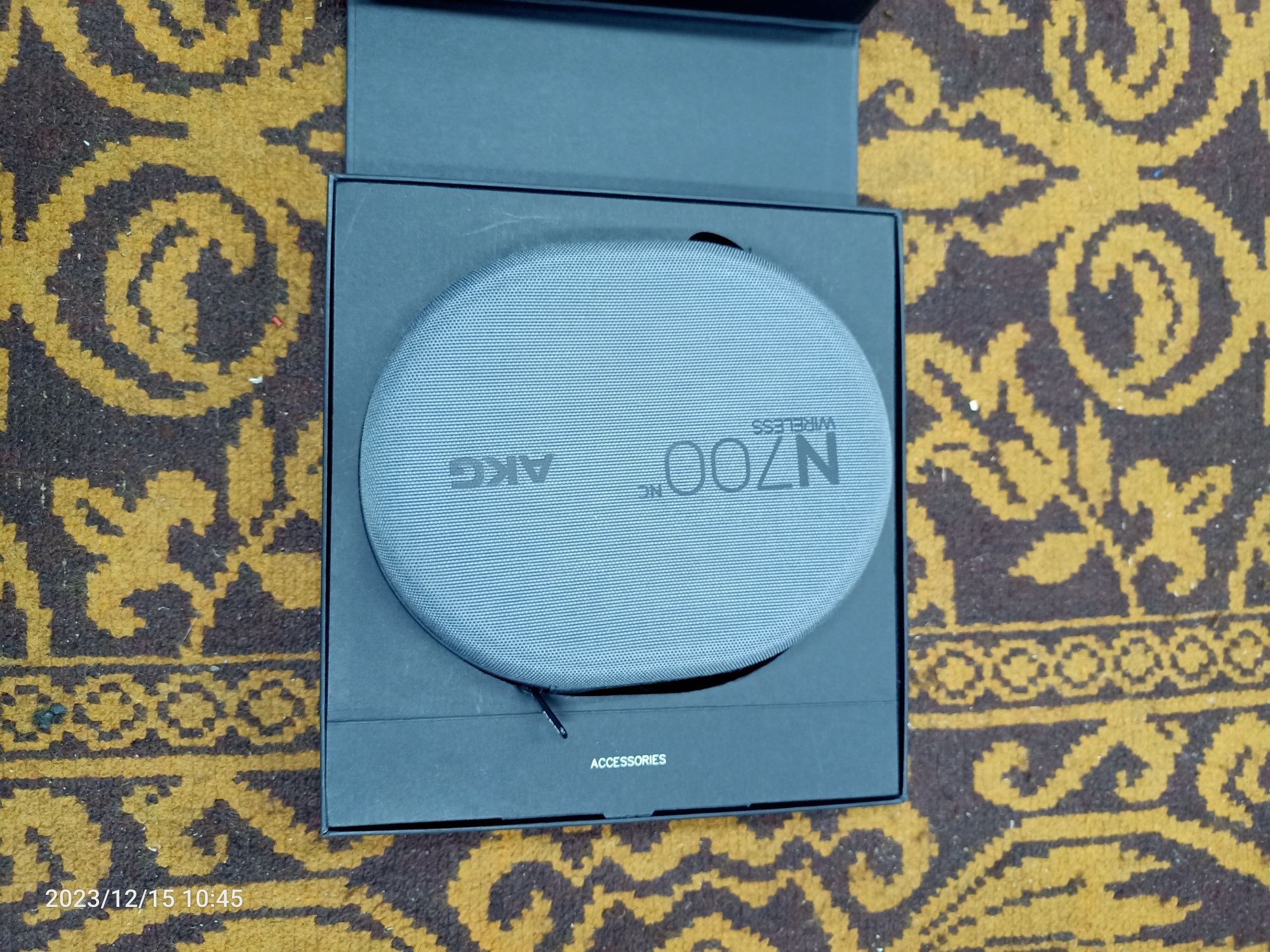 Słuchawki bezprzewodowe AKG 700NC