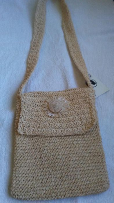 Vendo blusa e bolsa nova