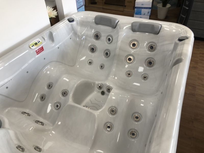 Jacuzzi we330, baixa de preços, contacte-nos, entrega imediata!!!