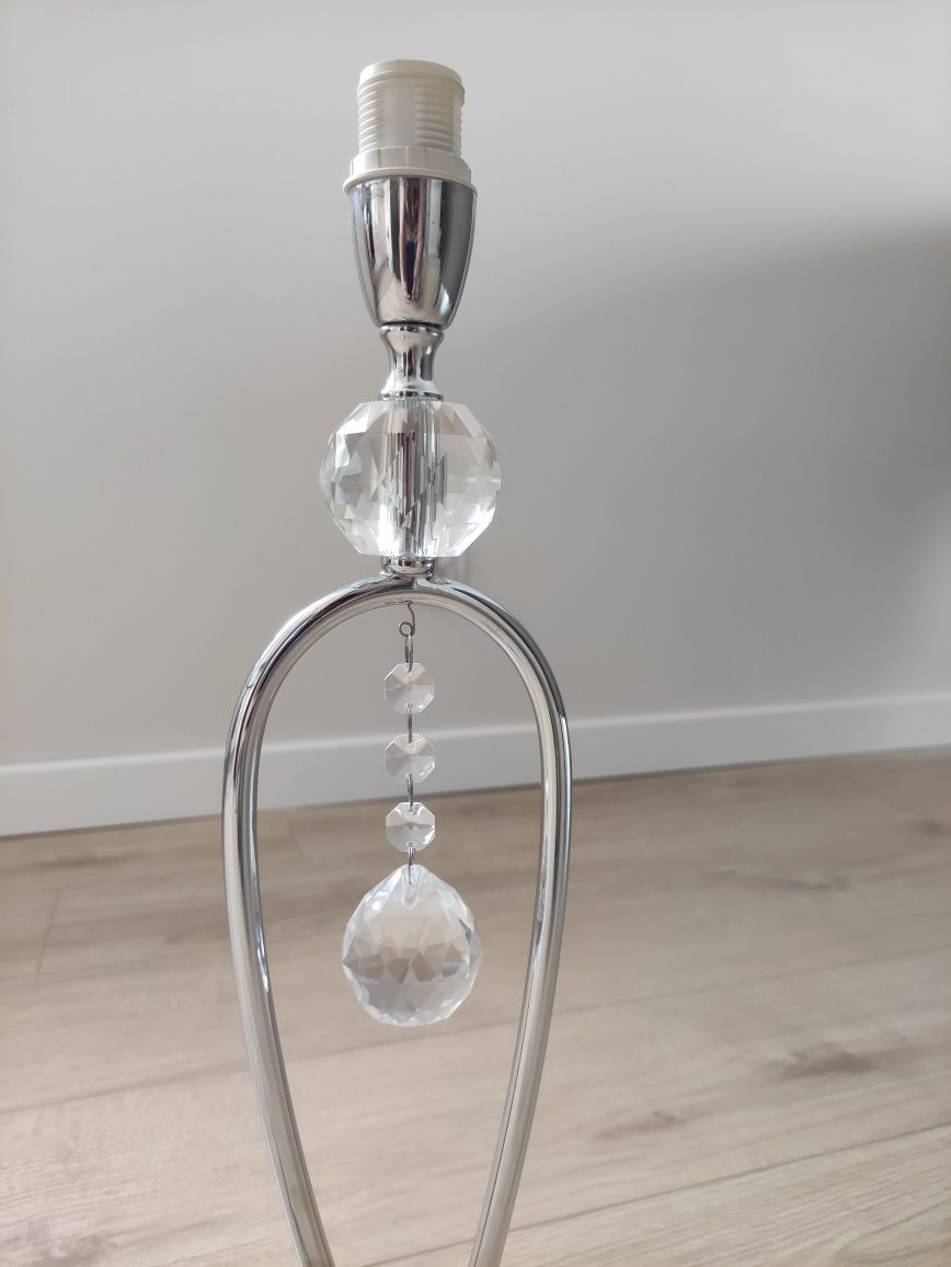 Lampa stołowa w stylu Glamour.