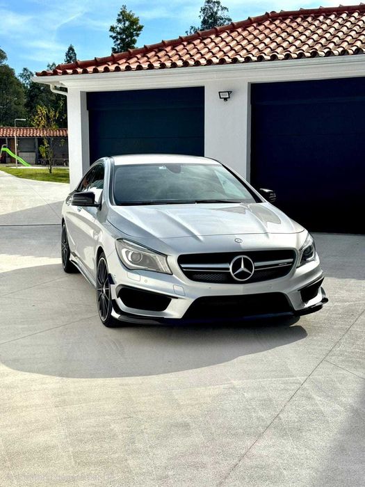 Mercedes-Benz CLA 45 AMG 4Matic