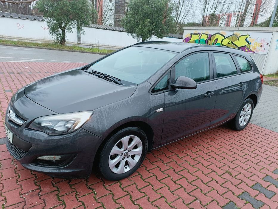 Opel Astra Sport ToUrer  1.3 CDTI Exeutive vendo ou troco