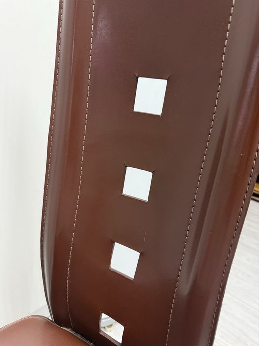 Стільці обідні 4шт