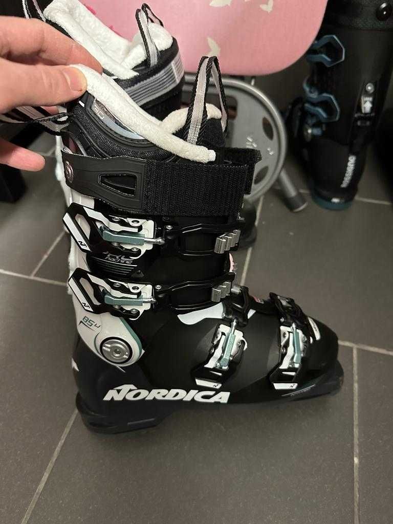 Buty narciarskie damskie Nordica Pro Machine 85 W GW rozmiar 24,5.