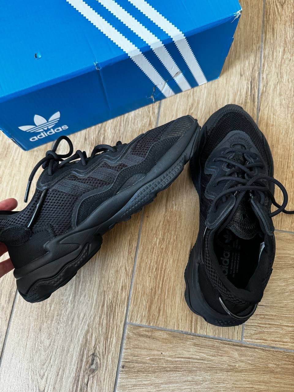 Кросівки Adidas OZWEEGO Originals EE6999