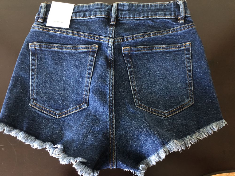 Стильные шорты джинсовые Zara, новые с бирками!