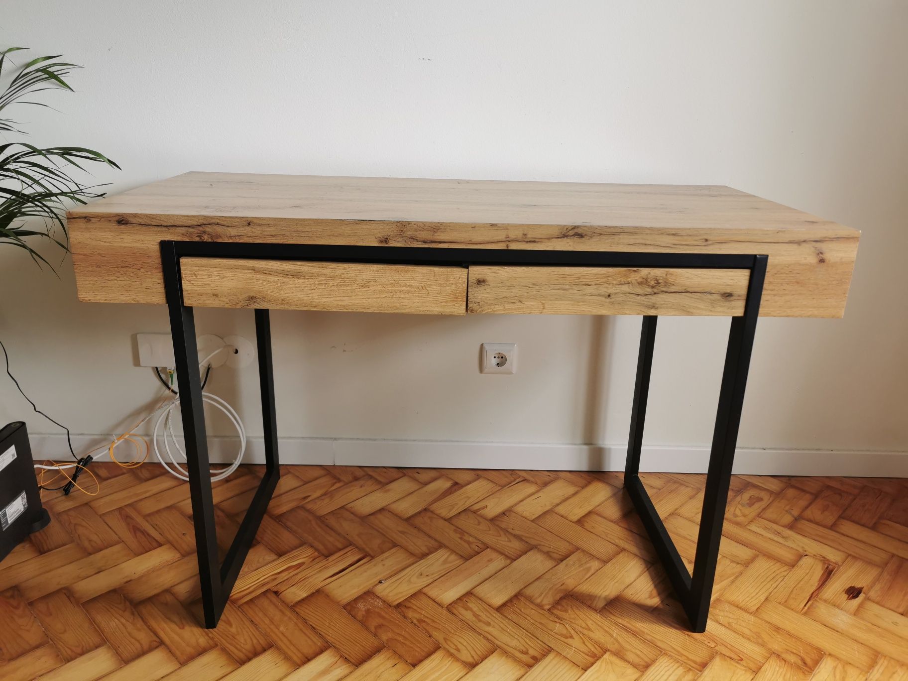 Mesa de secretária