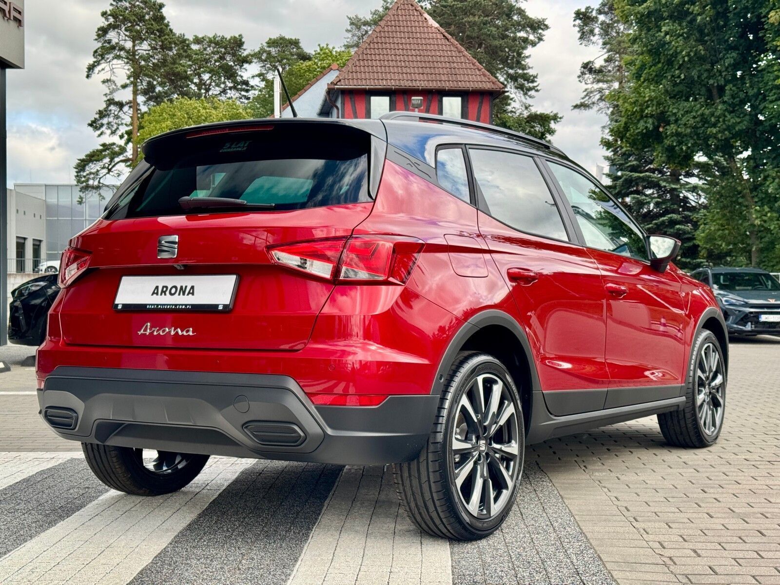 Seat Arona czujniki parkowania przód tył kamera cofania czujnik deszczu zmierzchu