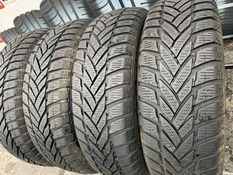Шини 165/70 R13 Dunlop зима 2022 рік 7 мм