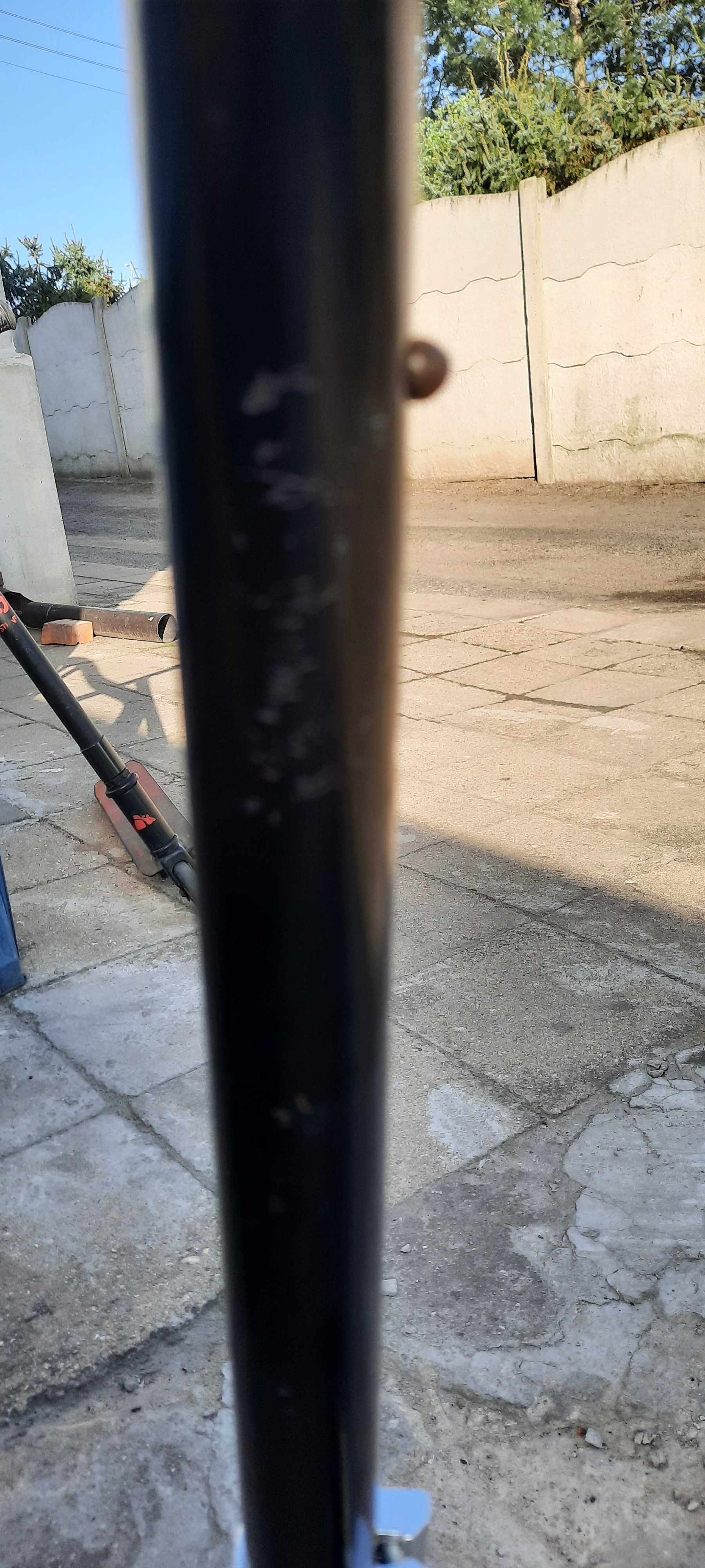 Hulajnoga dwukołowa Lionelo Luca czarna