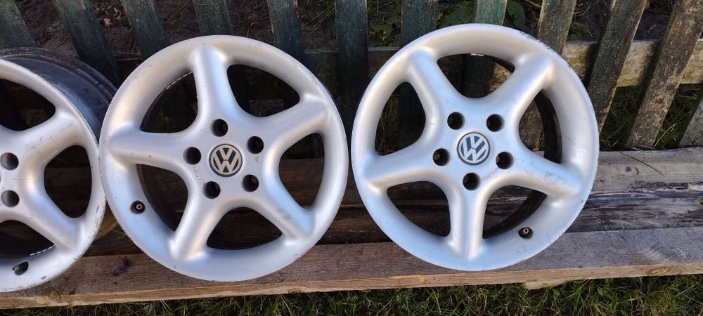 Диски/ титанові 5/112/R15 et35 VW