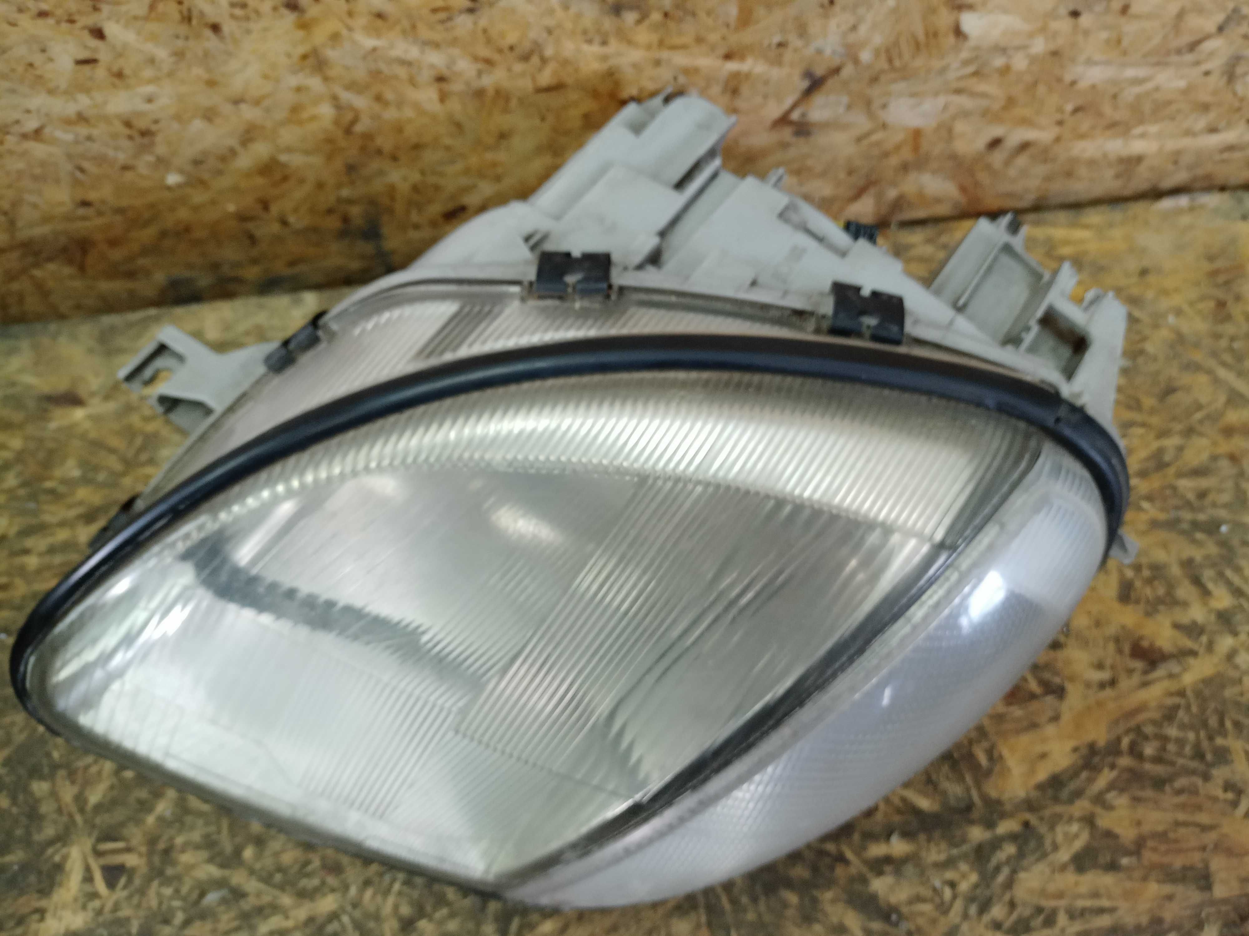 Mercedes R170 SLK lampa przód przednia prawa lewa EU europy oryginał